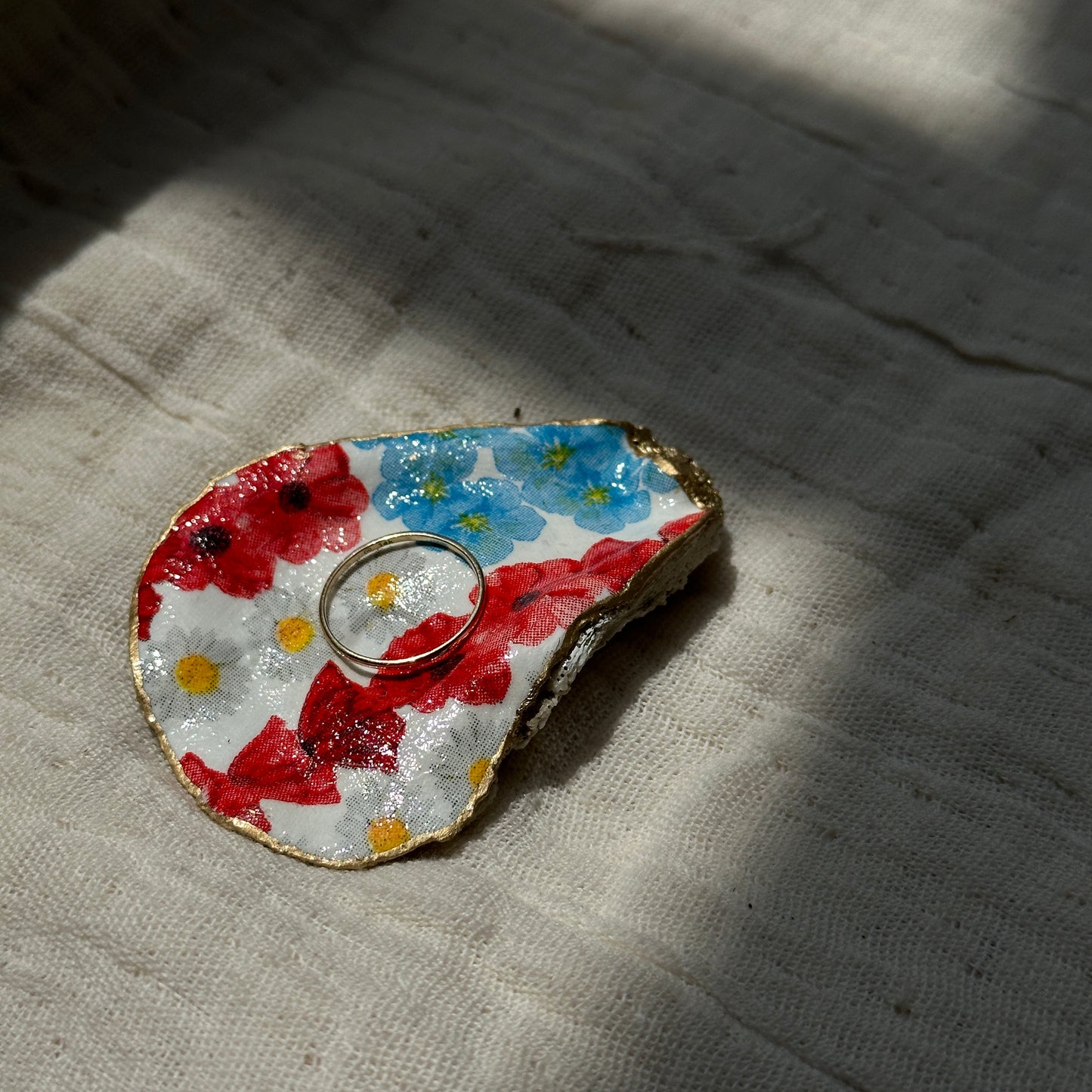 Floral Americana Oyster Design